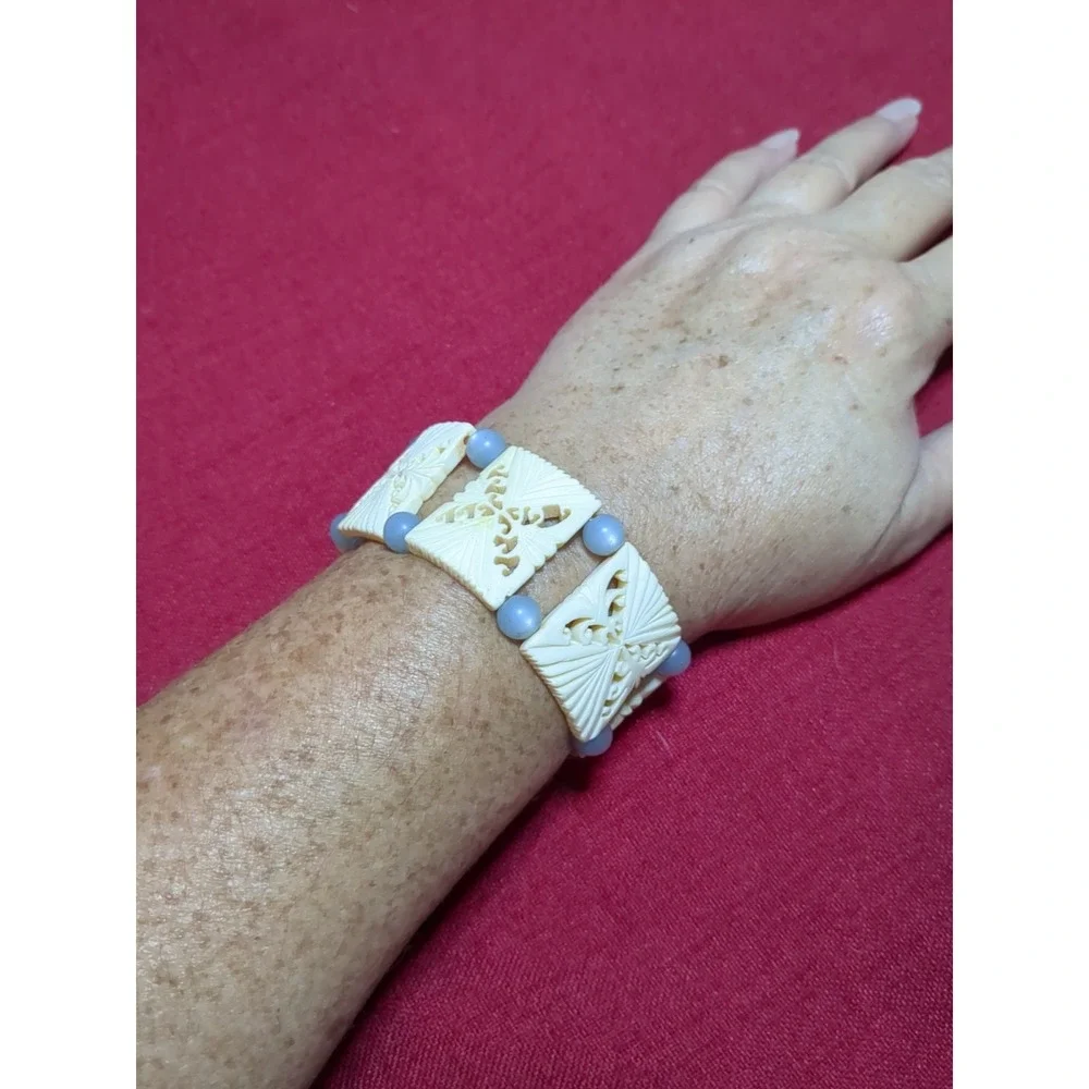 Vintage Carved Bovine Bone Tile Panels & Beads Stretch Bracelet‎ Restrung
